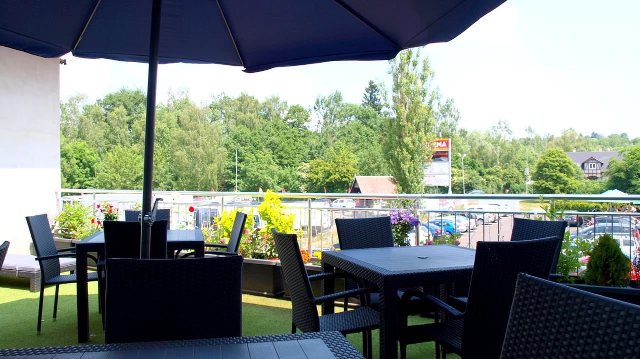Pension Village Karlsbad Buitenkant foto